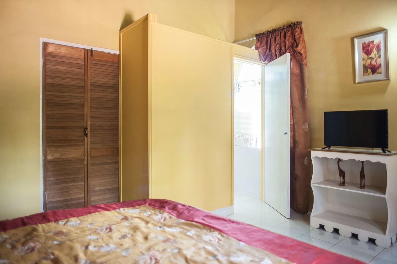 Diamond Villa Guest House Montego Bay Buitenkant foto