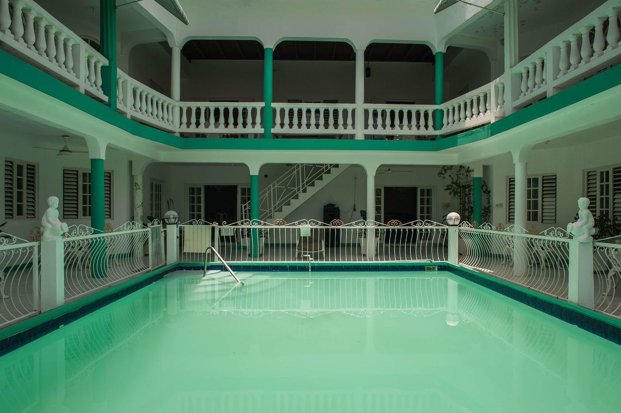 Diamond Villa Guest House Montego Bay Buitenkant foto
