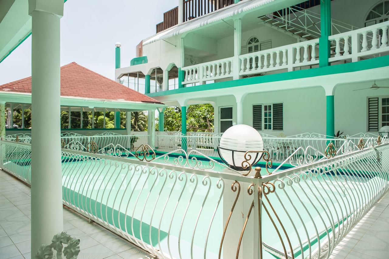 Diamond Villa Guest House Montego Bay Buitenkant foto